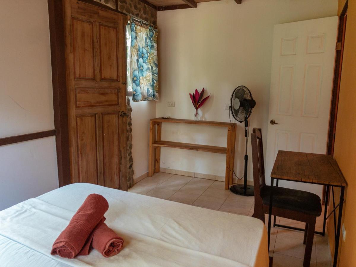 Uvita River Guesthouse Eksteriør billede