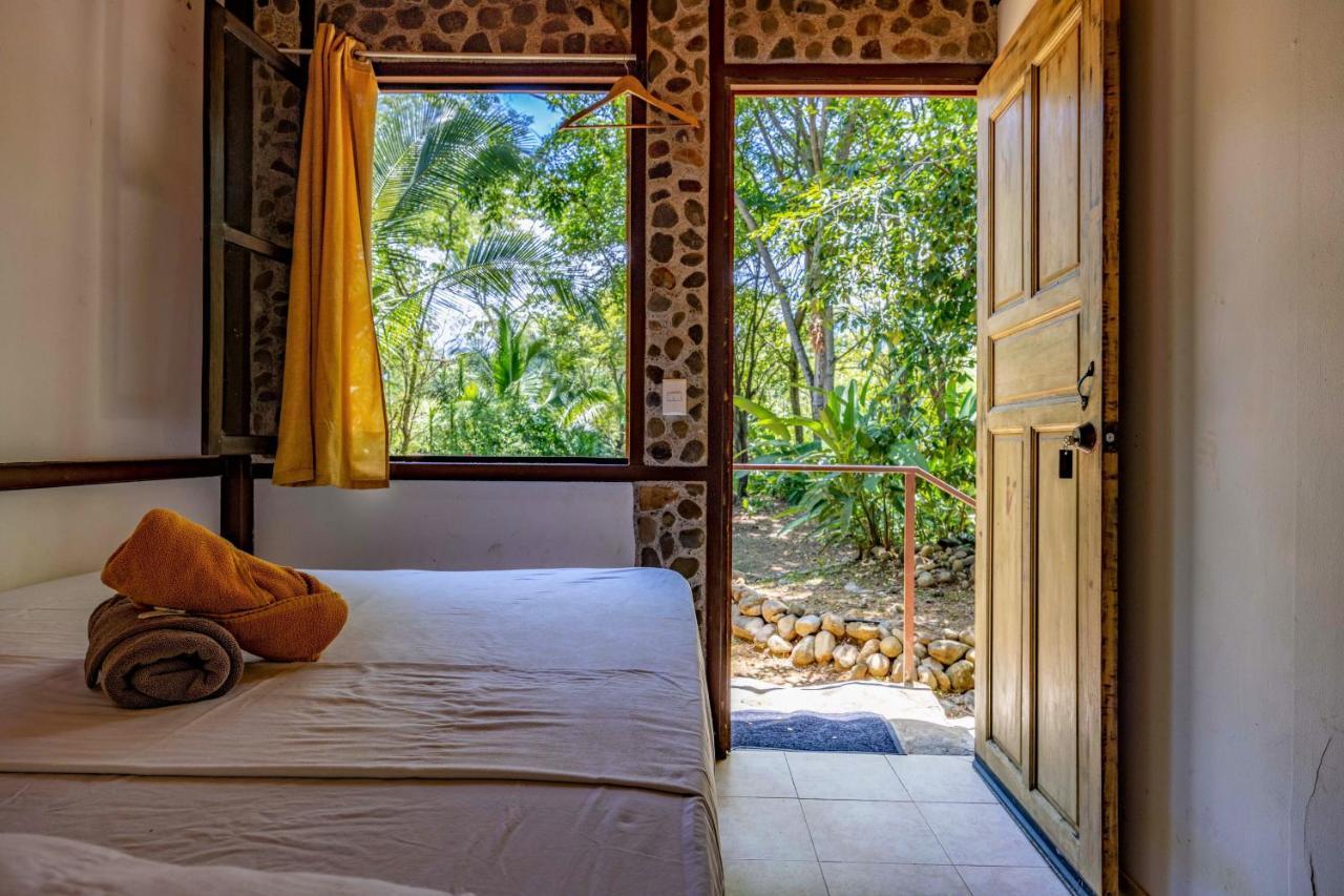 Uvita River Guesthouse Eksteriør billede